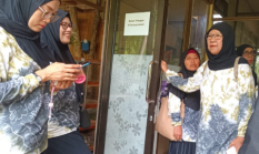 Dari Pekarangan Menuju UMKM Naik Kelas: KWT Kasturi Banjarbaru Berguru ke Rumah Talipuk Amuntai